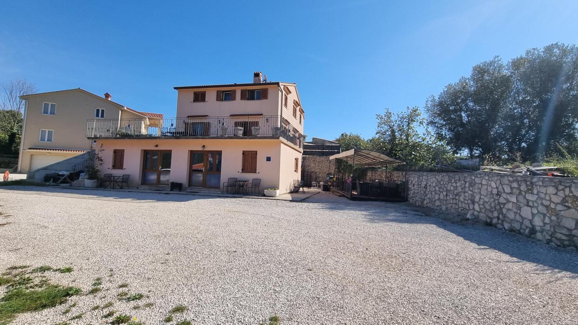 Apartmani Barbara Brseč المظهر الخارجي الصورة